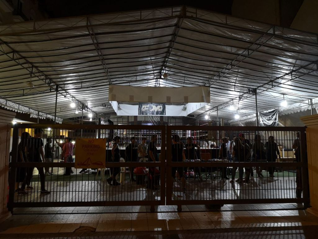 Photo of the entrance to Grapple MAX.